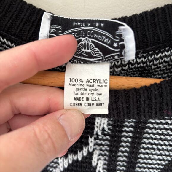 VTG 80's Great American Sweater Company Black White Geometric Sweater Unisex - Picture 4 of 7